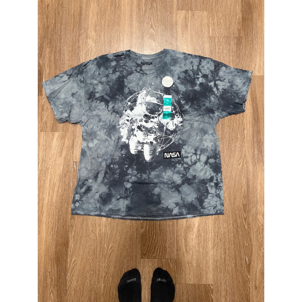 NASA Mens XL Astronaut Graphic Tie Dye T-Shirt Grey Charcoal Space Tee NWT